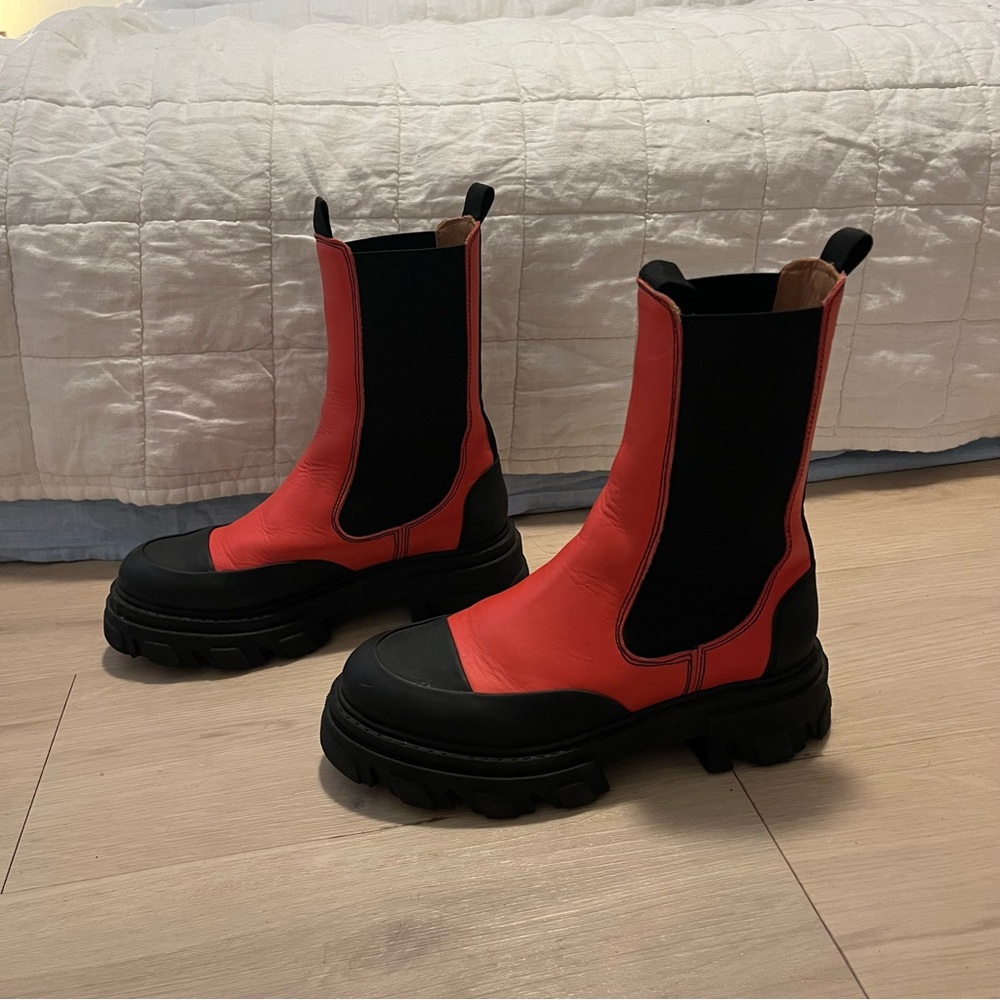 GANNI paprika (red-orange) Black Women's Boots
Size 39 - Picture 5 of 6